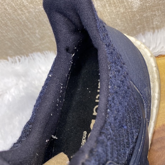 Adidas Ultra Boost 4.0 - Picture 8 of 14